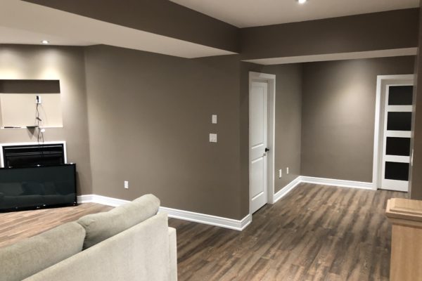 basement refinishing contractor