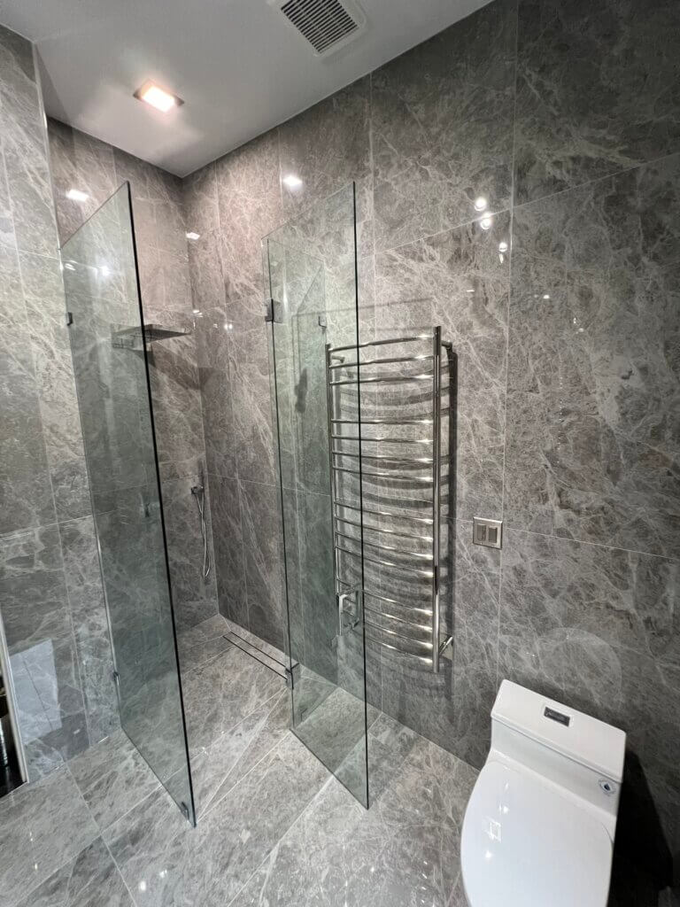 Bathroom renovation in Toronto by Rotari Construction bathroom renovation company