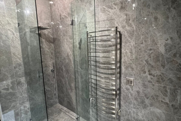 Bathroom renovation in Toronto by Rotari Construction bathroom renovation company